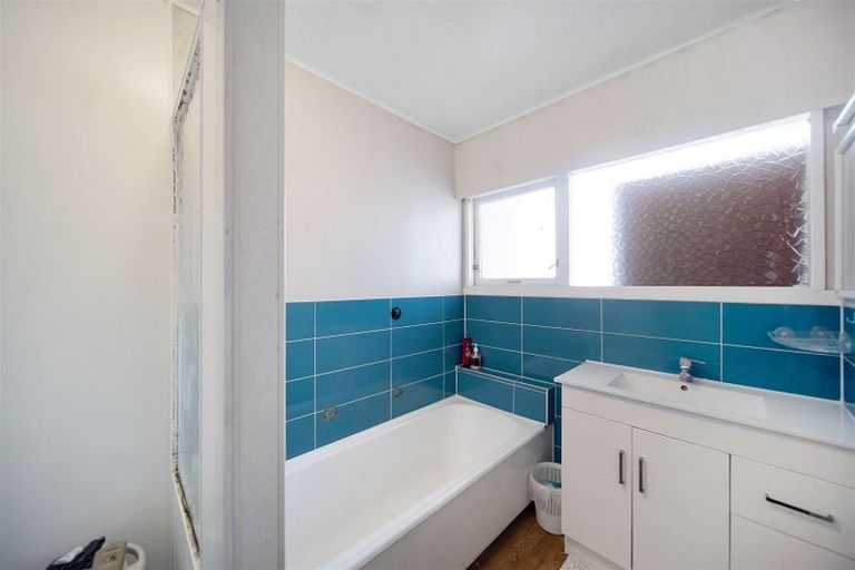 Photo of property in 304 Massey Road, Mangere East, Auckland, 2024