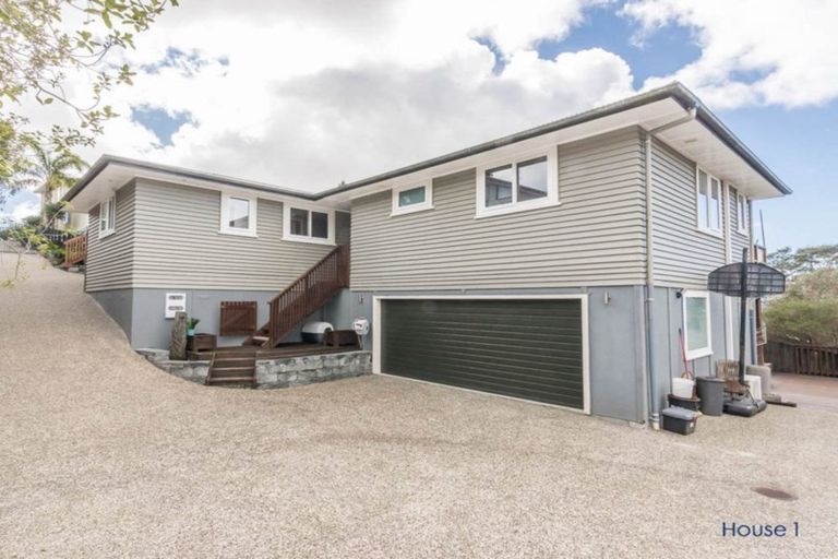 Photo of property in 25a Eastglen Road, Glen Eden, Auckland, 0602