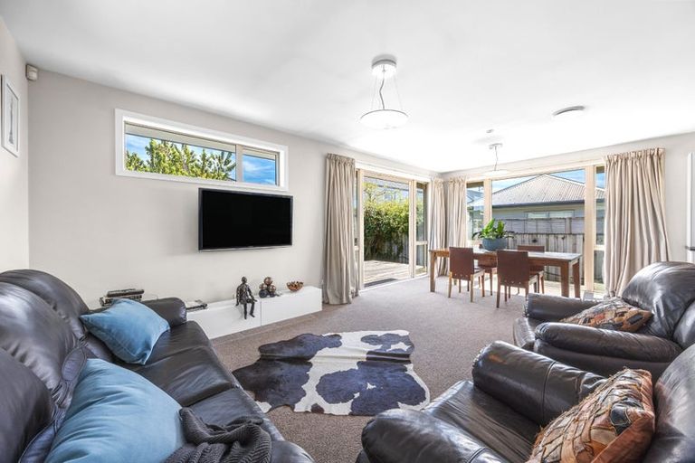 Photo of property in 52 Cranford Street, St Albans, Christchurch, 8014