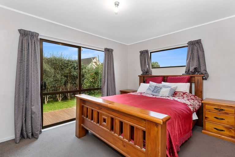 Photo of property in 6 Camellia Place, Hamilton Lake, Hamilton, 3204