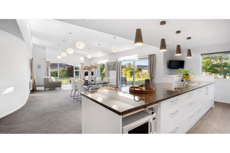 Photo of property in 24 Elizabeth Allen Drive, West Melton, 7618