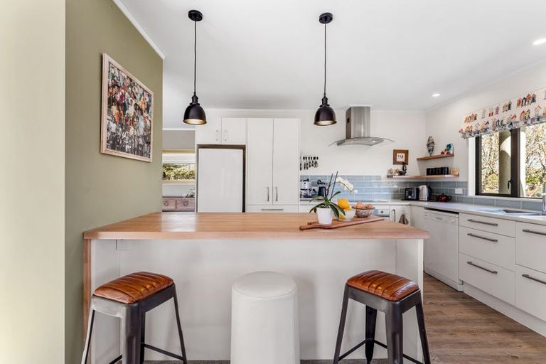 Photo of property in 114 Matakana Valley Road, Matakana, Warkworth, 0985