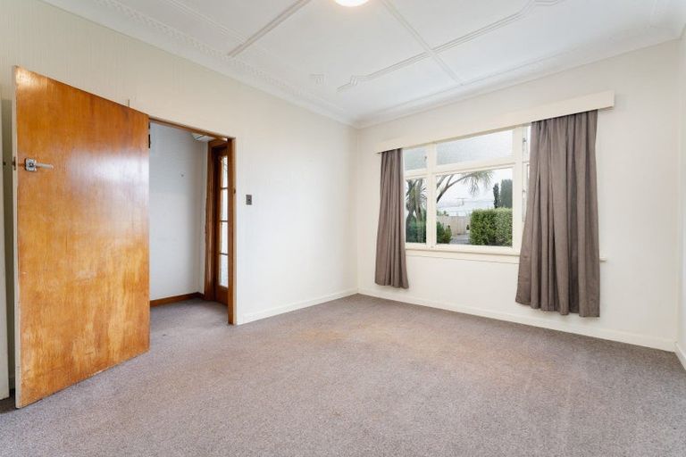 Photo of property in 37 Melbourne Street, South Dunedin, Dunedin, 9012