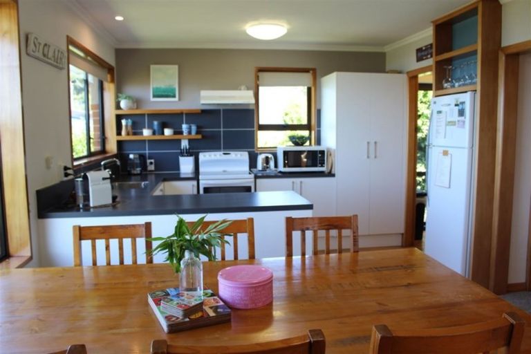 Photo of property in 20 Seaview Terrace, Kew, Dunedin, 9012