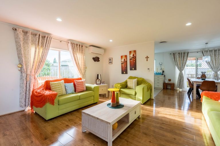 Photo of property in 5 Camberley Court, Manurewa East, Auckland, 2102