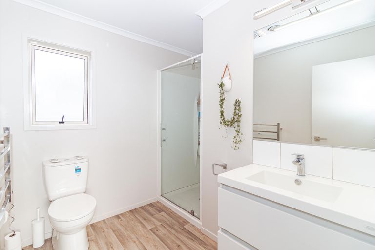 Photo of property in 15 Magnolia Crescent, Tawhero, Whanganui, 4501