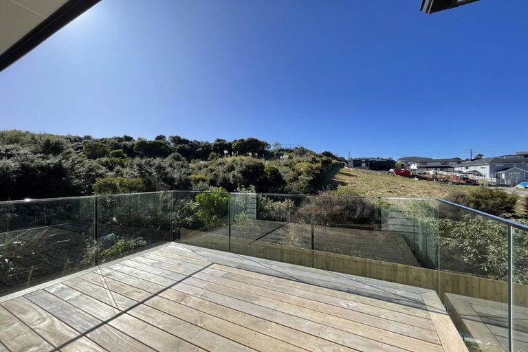 Photo of property in 10 Awaiti Way, Orewa, 0931