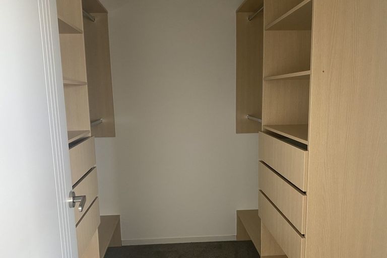 Photo of property in 34a Exmouth Road, Northcote, Auckland, 0627