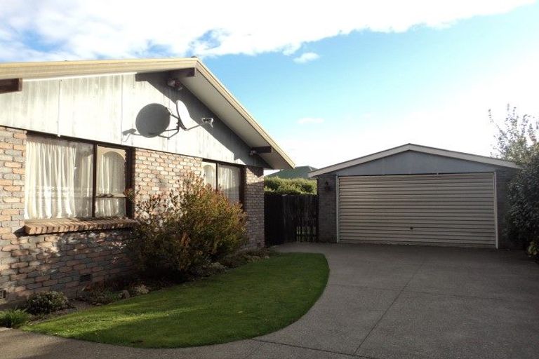 Photo of property in 18 Kennedys Bush Road, Halswell, Christchurch, 8025
