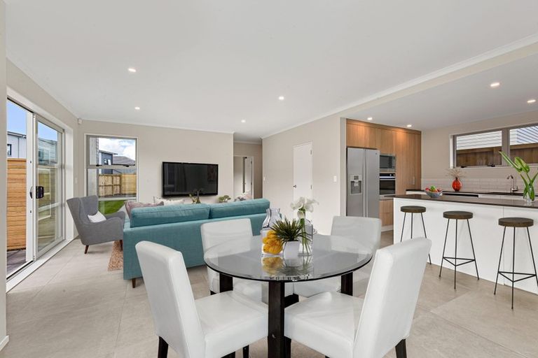 Photo of property in 55 O'meara Street, Swanson, Auckland, 0614