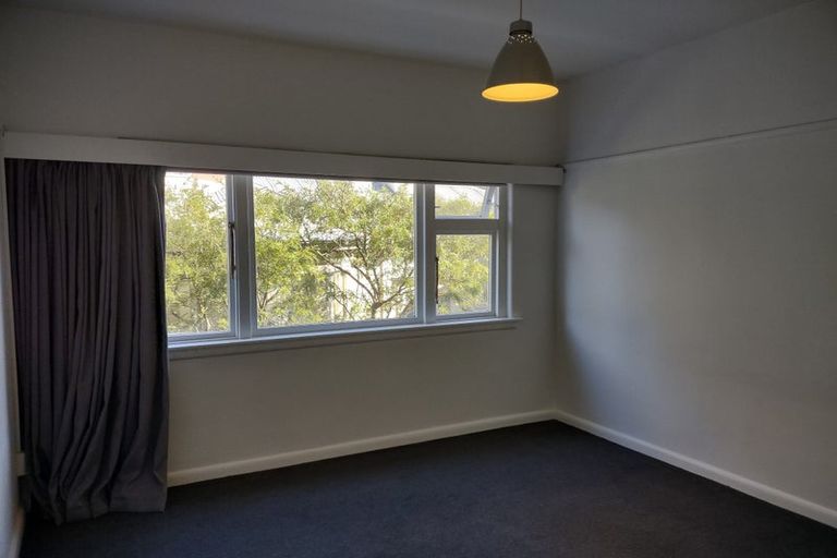 Photo of property in Hobson Flats, 8/1 Hobson Street, Pipitea, Wellington, 6011