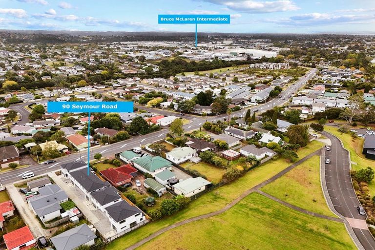 Photo of property in 90b Seymour Road, Sunnyvale, Auckland, 0612