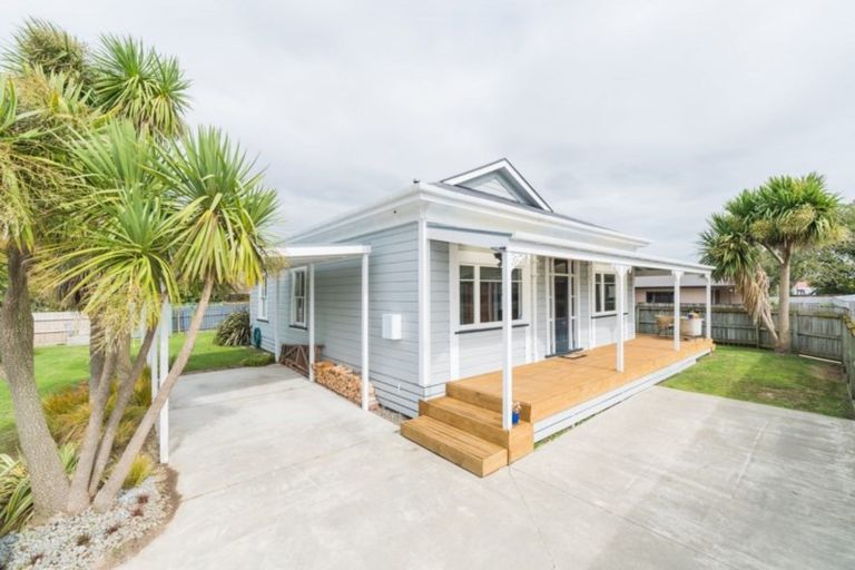 Photo of property in 29 Charles Cross Street, Longburn, Palmerston North, 4412