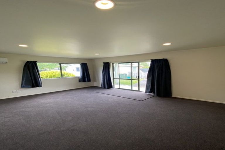 Photo of property in 16 Coleridge Drive, Enderley, Hamilton, 3214