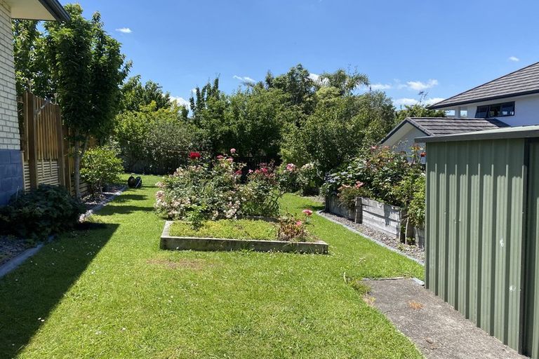 Photo of property in 96 Rototuna Road, Rototuna, Hamilton, 3210