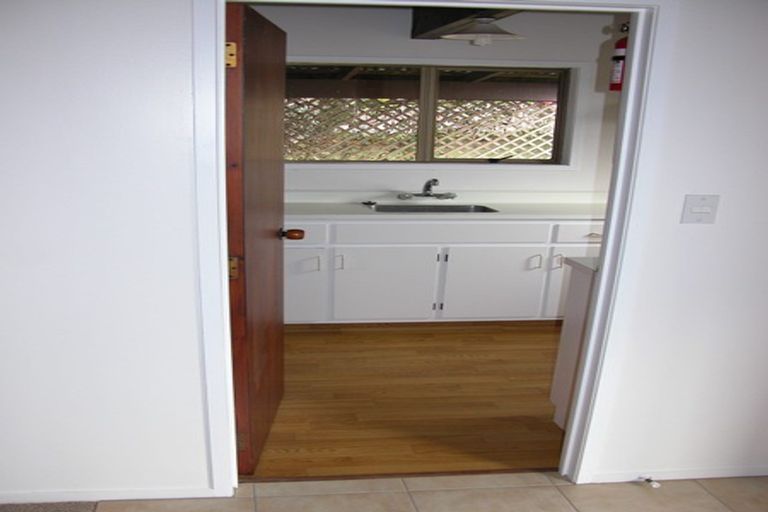 Photo of property in 1/87 Manuka Road, Bayview, Auckland, 0629