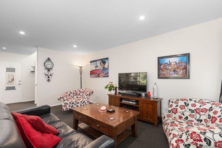 Photo of property in 36e Erlestoke Crescent, Churton Park, Wellington, 6037