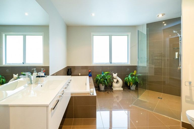 Photo of property in 43 Tauroa Valley Road, Havelock North, 4130