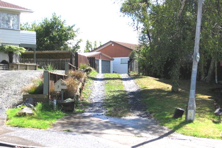 Photo of property in 3 Mckinley Road, Sunnyvale, Auckland, 0612