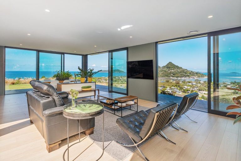 Photo of property in 7 Mason Rise, Tairua, 3508