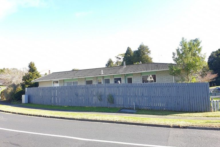 Photo of property in 24 Roto Street, Westown, New Plymouth, 4310