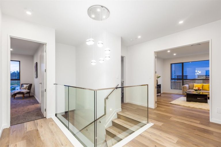 Photo of property in 34 Takurua Terrace, Orewa, 0931