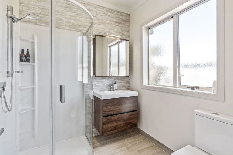 Photo of property in 12 Regent Drive, Paraparaumu Beach, Paraparaumu, 5032