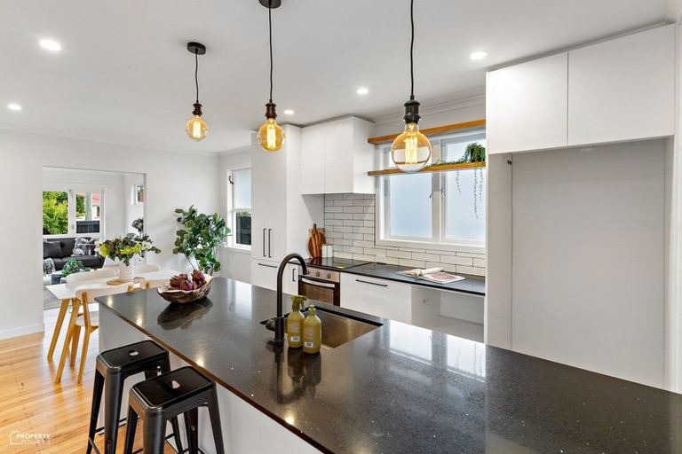 Photo of property in 2 Windsor Street, Solway, Masterton, 5810