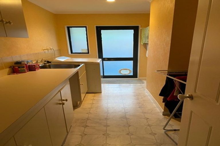 Photo of property in 50 Awanui Drive, Waikanae, 5036