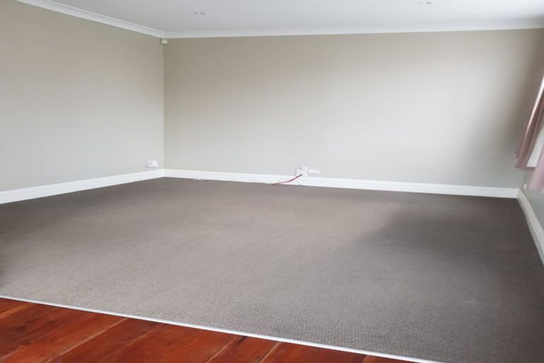 Photo of property in 17a Tama Street, Alicetown, Lower Hutt, 5010