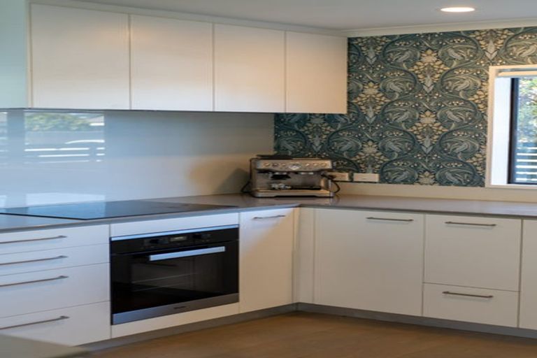 Photo of property in 6b Highgate Avenue, Merivale, Christchurch, 8014