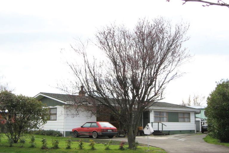 Photo of property in 8 Mangarau Crescent, Havelock North, 4130