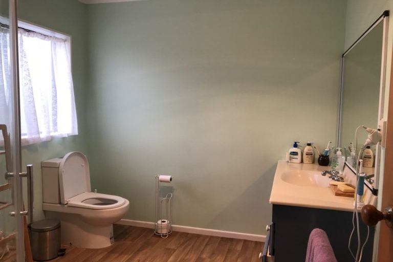 Photo of property in 81 Montgomery Avenue, Karori, Wellington, 6012