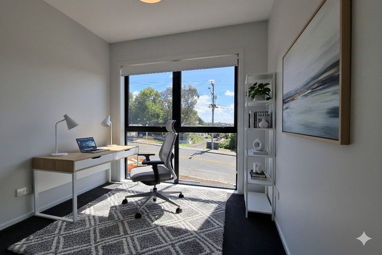 Photo of property in 72a Ocean View Road, Northcote, Auckland, 0627
