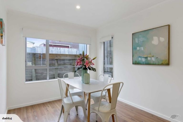 Photo of property in 54a Strathavon Road, Miramar, Wellington, 6022