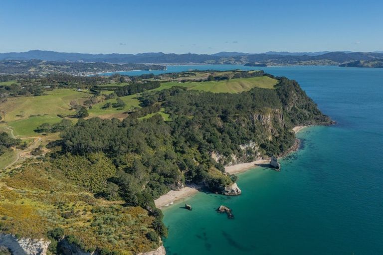Photo of property in 107d Grange Road, Hahei, Whitianga, 3591
