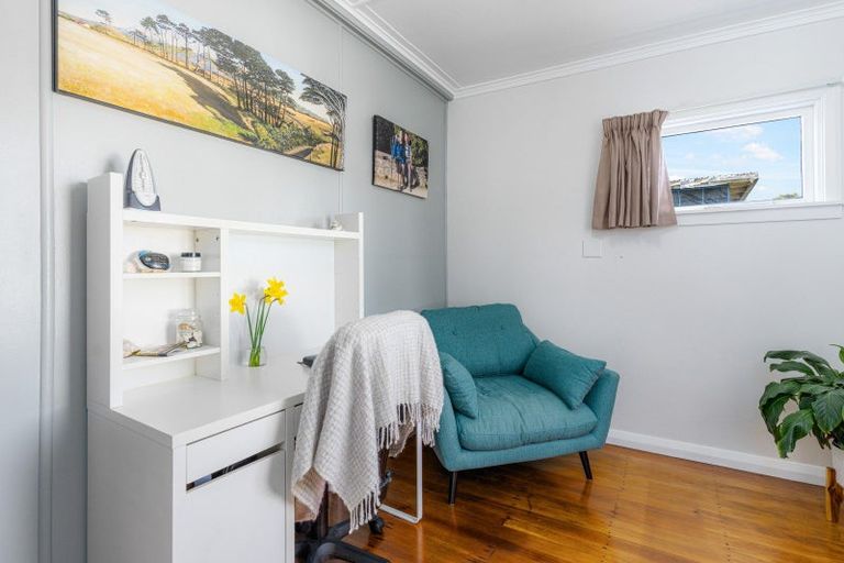 Photo of property in 68 Norbiton Road, Foxton, 4814