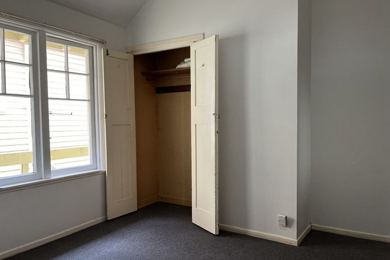 Photo of property in 21 Burnell Avenue, Thorndon, Wellington, 6011