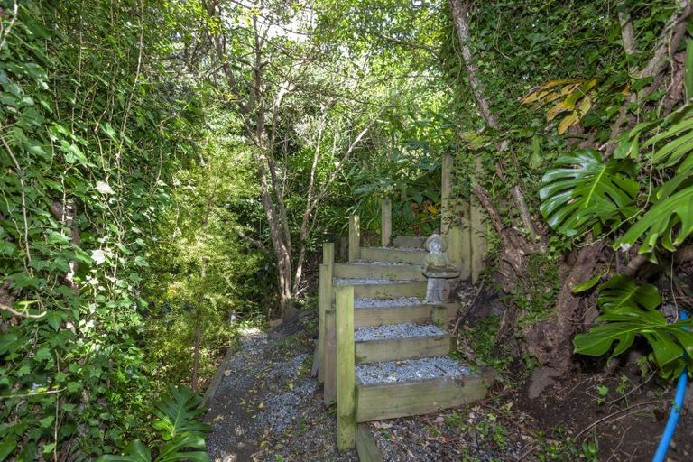 Photo of property in 5 Newry Road, Raumati Beach, Paraparaumu, 5032