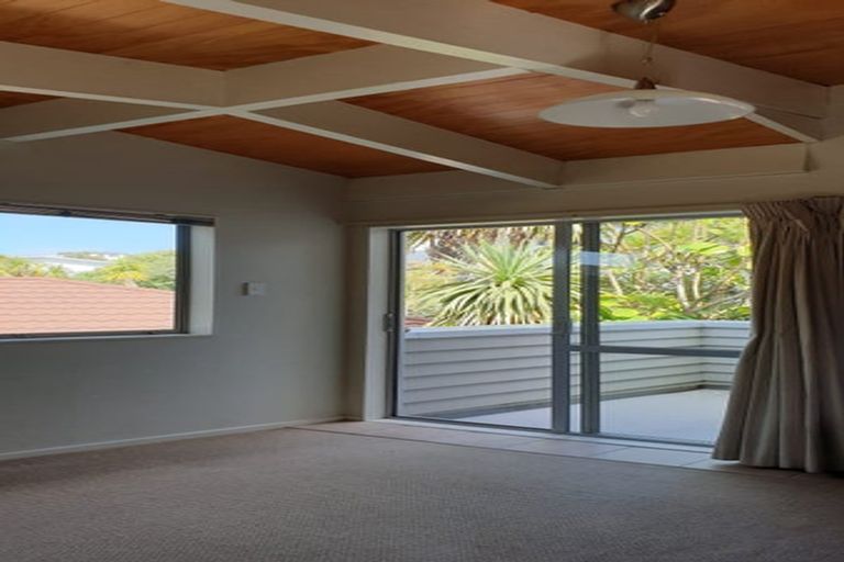 Photo of property in 103g Glengarry Road, Glen Eden, Auckland, 0602