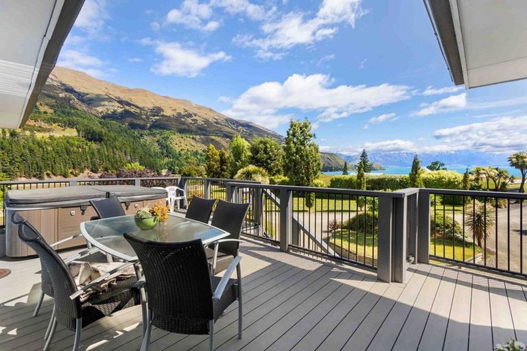 Photo of property in 17 Parry Crescent, Lake Hawea, 9382