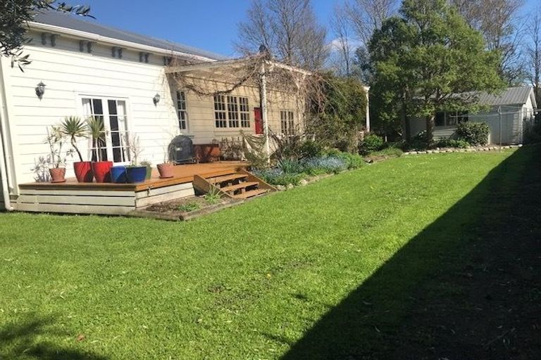 Photo of property in 97 Kuratawhiti Street, Greytown, 5794