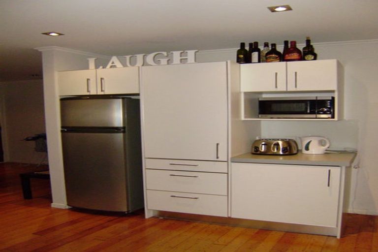 Photo of property in 4112/110 East Coast Road, Forrest Hill, Auckland, 0620