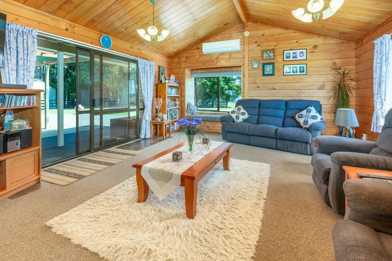 Photo of property in 1398 Glenbrook Waiuku Road, Glenbrook, Waiuku, 2681