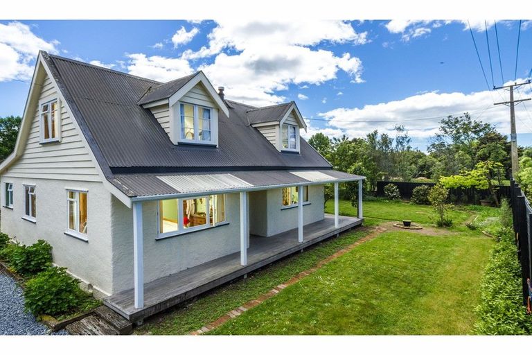 Photo of property in 168 Main Rd Spring Grove, Brightwater, Wakefield, 7095