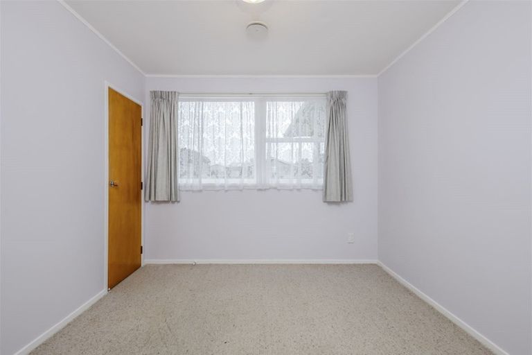 Photo of property in 30 Sunnypark Avenue, Rosehill, Papakura, 2113