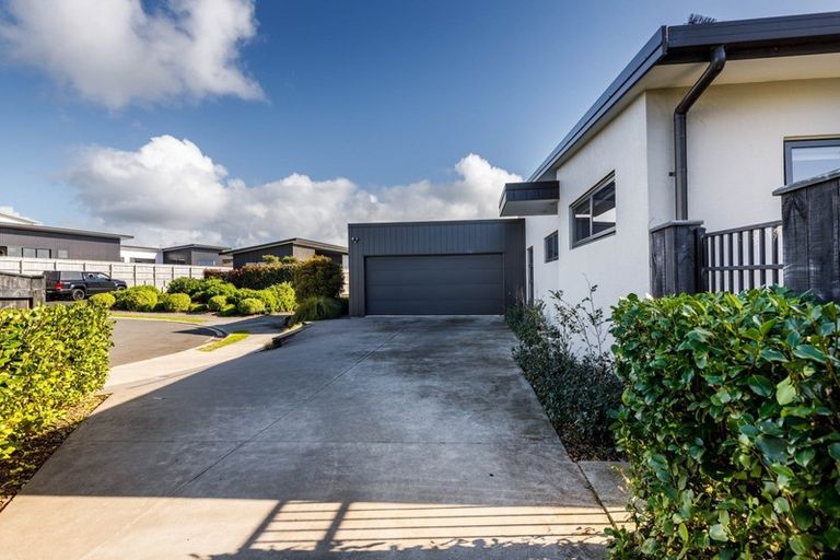 Photo of property in 25 Nadine Stanton Drive, Bell Block, New Plymouth, 4312