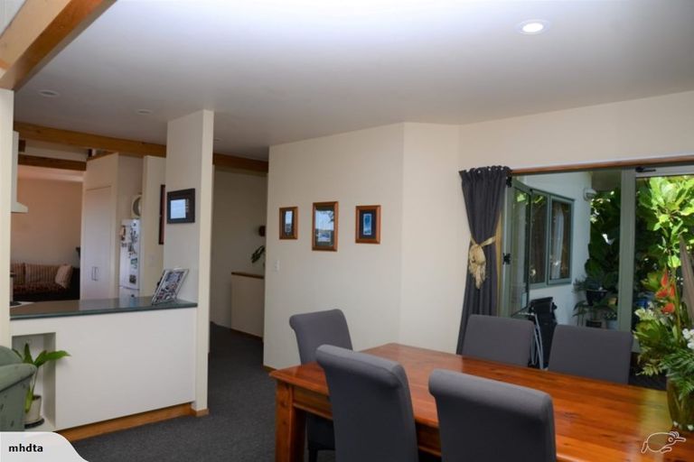 Photo of property in 5 Charlotte Street, Stanmore Bay, Whangaparaoa, 0932