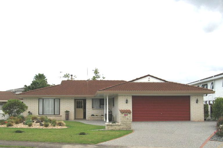 Photo of property in 12 Monet Grove, West Harbour, Auckland, 0618