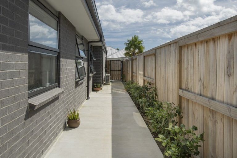 Photo of property in 18 Monilia Way, Papamoa Beach, Papamoa, 3118